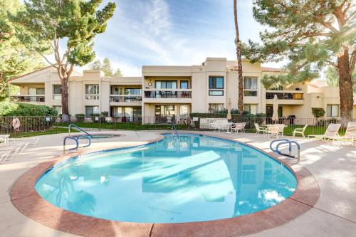 Cathedral City Apartment | Cathedral City Condo with Community Pools and Hot Tubs