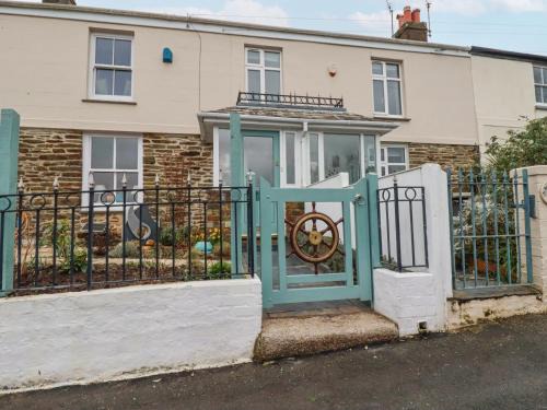 Truro House | Cathedral View Cottage
