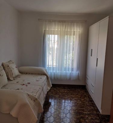 Dean Pequeno House | Caticobas