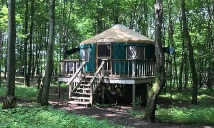 Meredith House | Catskills Luxury Yurt - Awesome Glamping experience