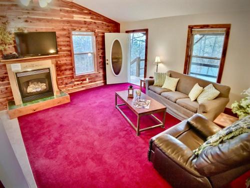 Eureka Springs House | Cedar Creek Cabins