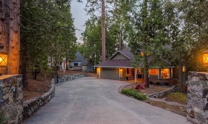 Twain Harte House | Cedar Hill Retreat - 3,200 sft, Pets ok, Tree House, Climbing Wall, Games!