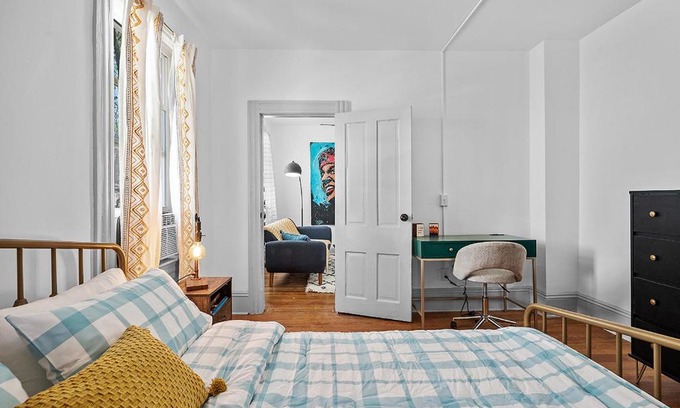 Little Italy Apartment | Center of Little Italy #1