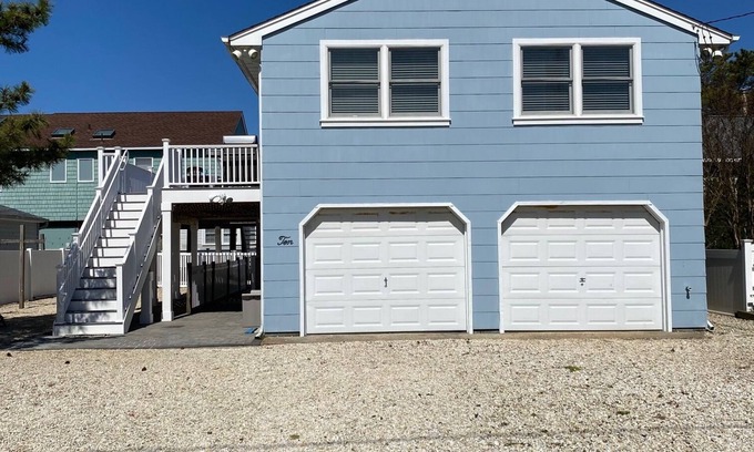 Beach Haven House | Center of Town - Walk Everywhere