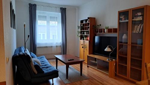 Palace District Apartment | Center Stay 1 Stop to Airport