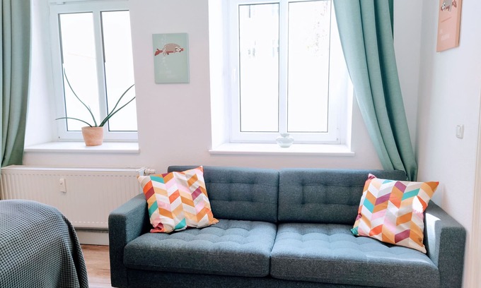 Friedrichshain Apartment | Central 2 bedroom flat for families & calm guests in Friedrichshain