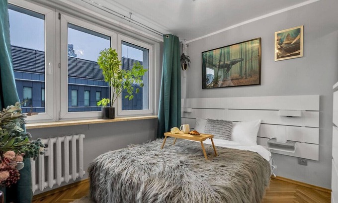 Mirow Apartment | Central 2 BR, Balcony, City View, Top Location by Rentujemy