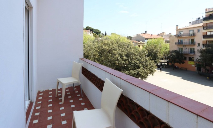 Arenys de Mar Apartment | Central Apartment with Private Balcony