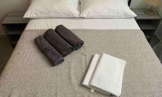 Petralona Apartment | Central Apartment near metro Keramikos- Airport