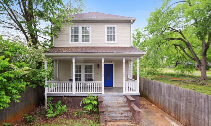 Edgewood House | Central Atlanta Home Near Major Attractions