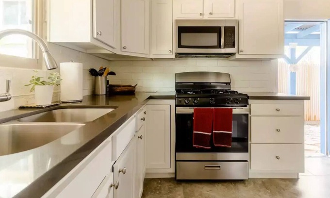 Palo Verde House | Central Casita with pool/hot tub and pet friendly