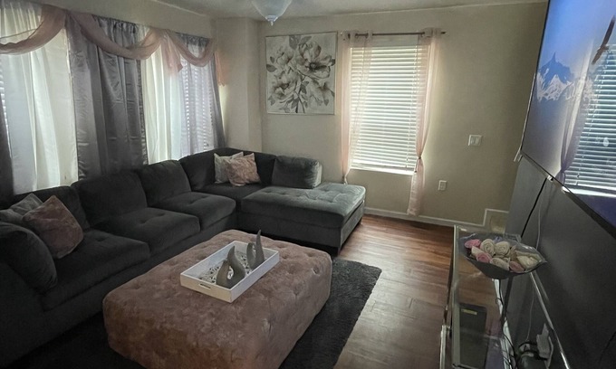 Columbus House | Central Columbus Home sure to fit all of your needs.