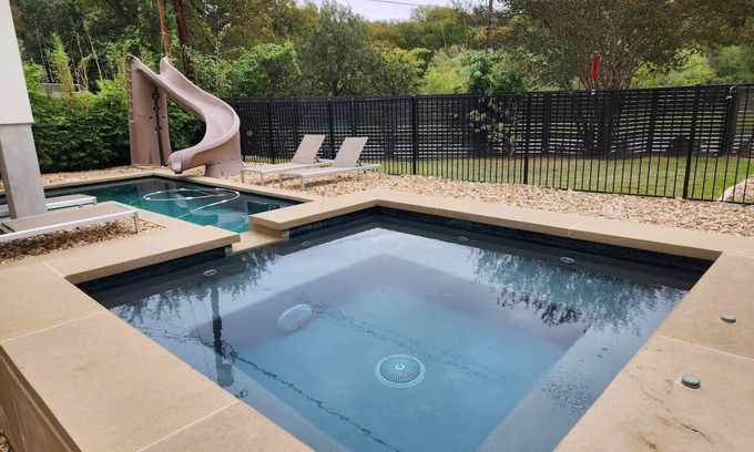 Austin House | central contemporary w/POOL and SPA