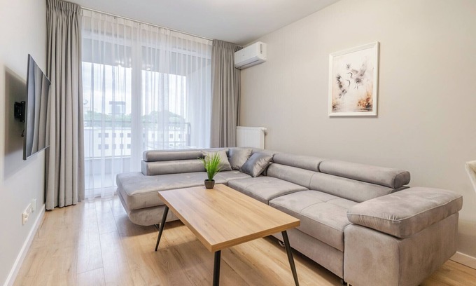 Katowice Apartment | Central Executive Suite