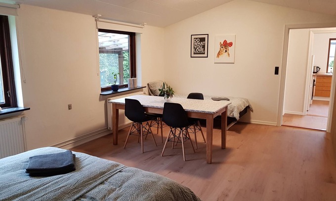 Billund Apartment | Central Holiday Apartment in Billund - 500 m from Lego House