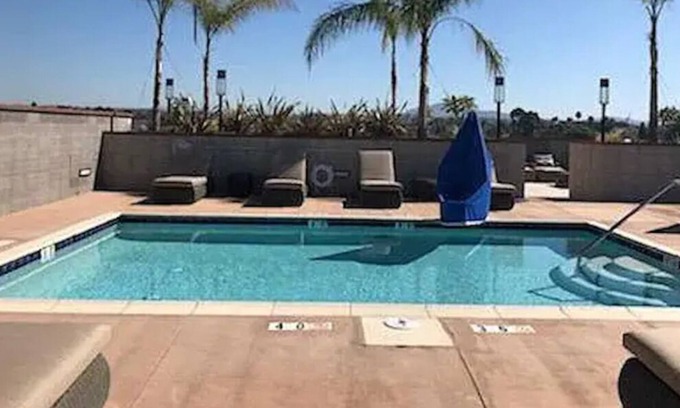 National City Apartment | Central King Beds Suite w/Pool/HotTub/Gym/Bikes