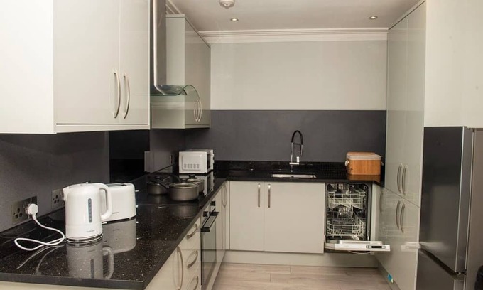 Greenwich West Apartment | Central London's Stylish Urban Hideaway