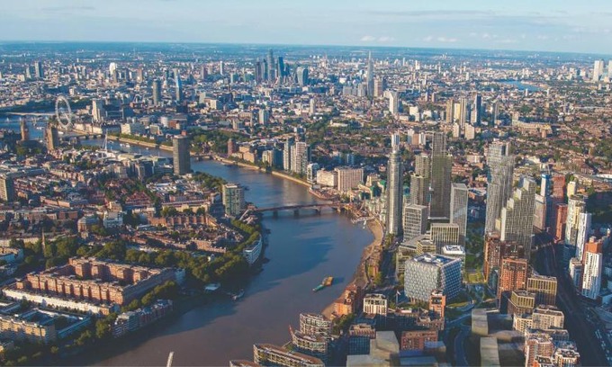 Vauxhall Apartment | CENTRAL LONDON STAY-Fabulous Ultra-Central London Luxury Designer Two Bedroom-POOL-GYM-Full AC