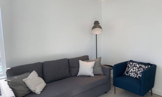 South Salt Lake Apartment | Central Ninth Quiet Modernist 103
