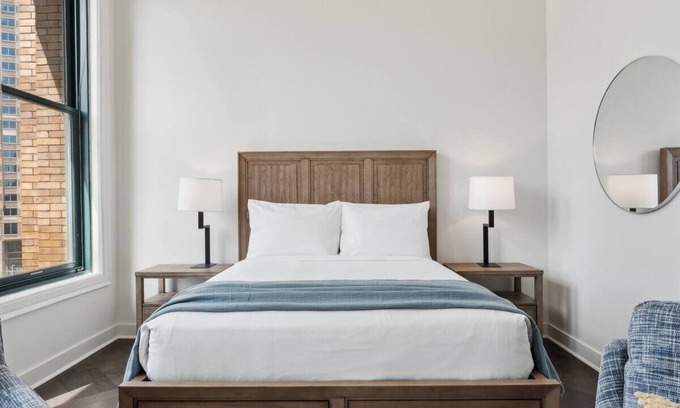 Downtown Pittsburgh Hotel | Central Pittsburgh Stay | Chef-Ready Kitchen | Walk to Andy Warhol Museum