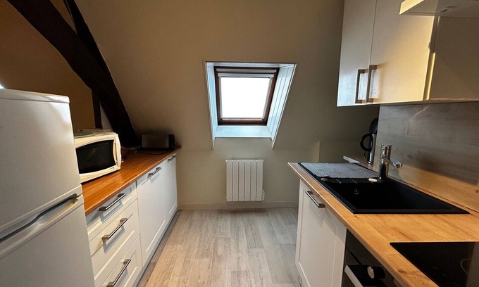 La Roche-Posay Apartment | Central T2 with WIFI and free parking in La Roche-Posay