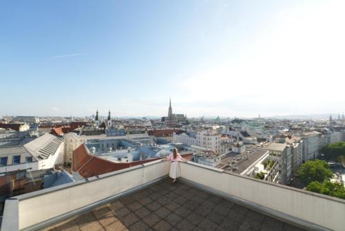 Innere Stadt Apartment | Central View Vienna 92 sq m 3 BD apartment