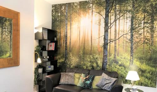 Wigan Apartment | Central Wigan welcoming Townhouse sleeps up to 6
