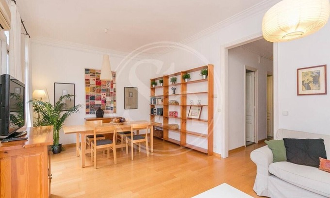 L'Antiga Esquerra de l'Eixample Apartment | Centrally located apartment in Muntaner