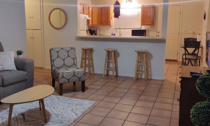 Albuquerque House | Centrally located, roomy house with large front & backyard near park