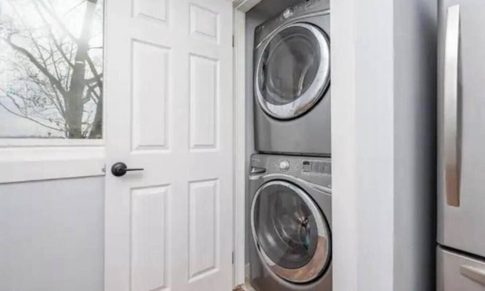 Highland Park House | Centre Street-cozy 1bedroomSuite