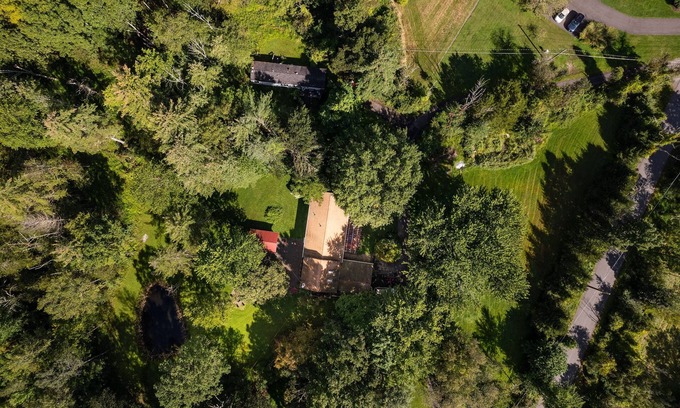 Accord House | Century-old converted barn suite with amazing countryside views