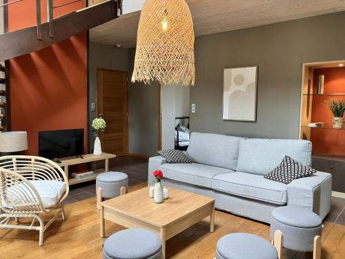 Montbeugny House | Cerf ailé - FR-1-489-593