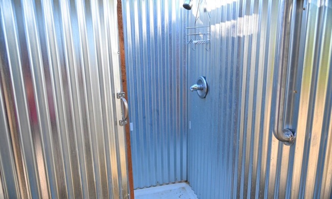 Pinehurst RV Rental | CG19 Small 15X20 ft. Campsite/Shower - Kings Canyon & Sequoia NP