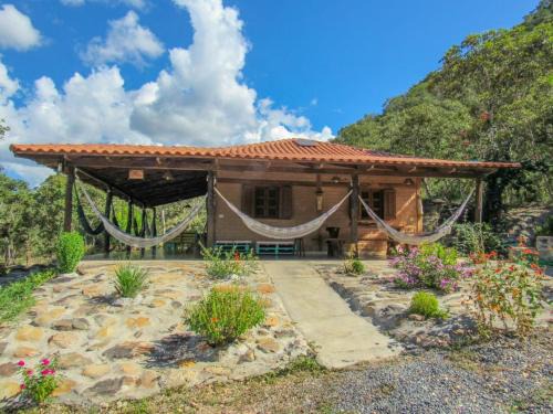 Cavalcante House | Chácara Morro da Pedra