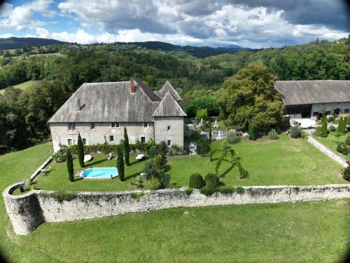 Vallieres Bed & Breakfast | Château de Morgenex