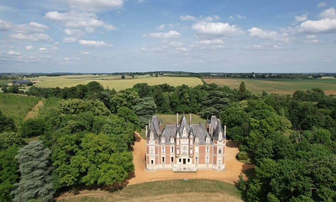 Maigne Villa | Château de Resteau - Haut de Gamme - 15 pers - Rêv