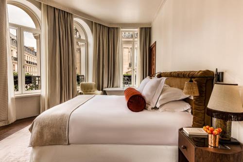 Champs-Elysees Hotel | Château des Fleurs Hôtel & Spa Paris