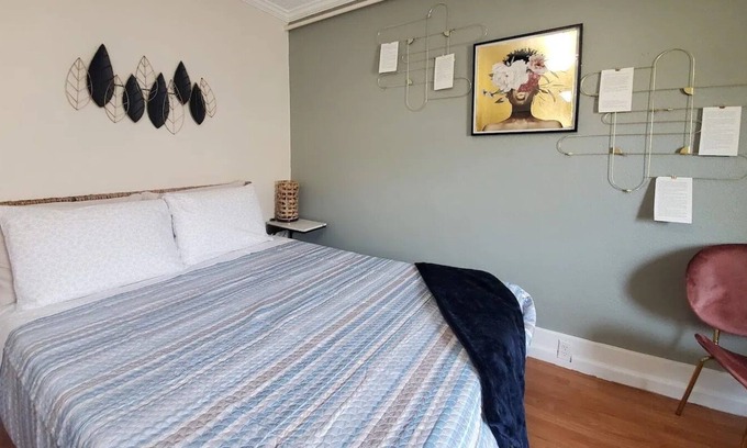 Cortez Hill Apartment | Chadwick 223 · Gaslamp Quarter | Modern Studio | Perfect for you!