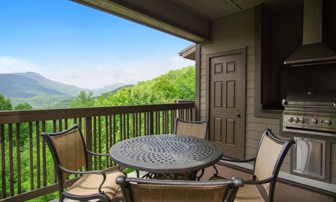 Boone Condo | Chalakee Lodge CA-1- Gated Resort, Indoor/Outdoor Pools and Hot Tub, Resort Hot Tub, Fitness, Gas.