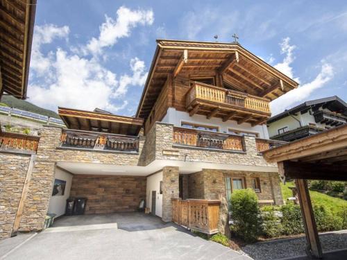 Schonbach Ski Chalet | Chalet with Sauna and Natural Pool