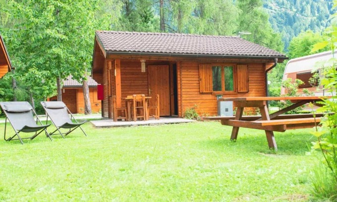 Fucine Ski Chalet | Chalet 2 étoiles - efafci