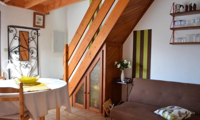 Hourtin Port House | Chalet 2 minutes' walk from the beach of France's largest freshwater lake.