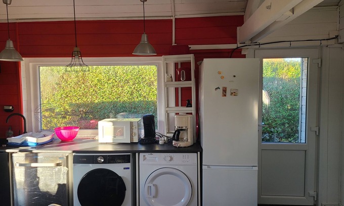 Asnelles Ski Chalet | Chalet 50 m from the beach on one of the Normandy landing sites