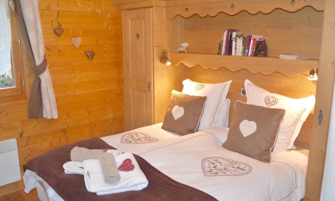 Samoens Apartment | CHALET APARTMENT SAMOENS VILLAGE 5-STAR ECRINS ETOILE C9 625sqm 2BED 2BATH