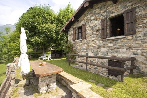 Peglio Apartment | Chalet Bodone by Halldis