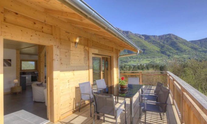 Chatillon-sur-Cluses Ski Chalet | Chalet Côté Giffre