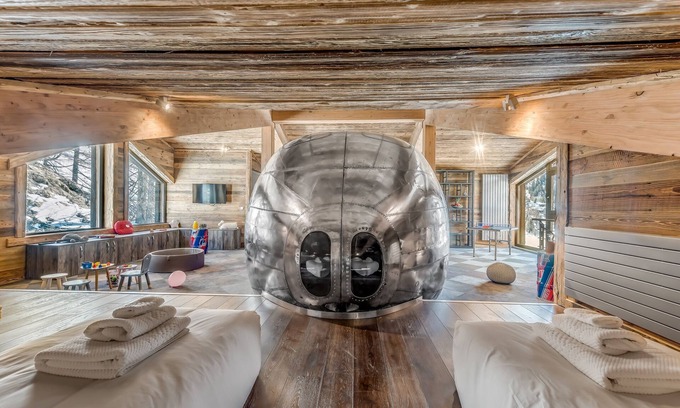 Les Brevieres Ski Chalet | Chalet Carte Blanche - Charlie
