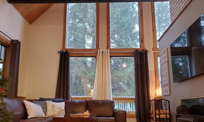 Esterel Ski Chalet | Chalet Estérel-Paradis du plein air