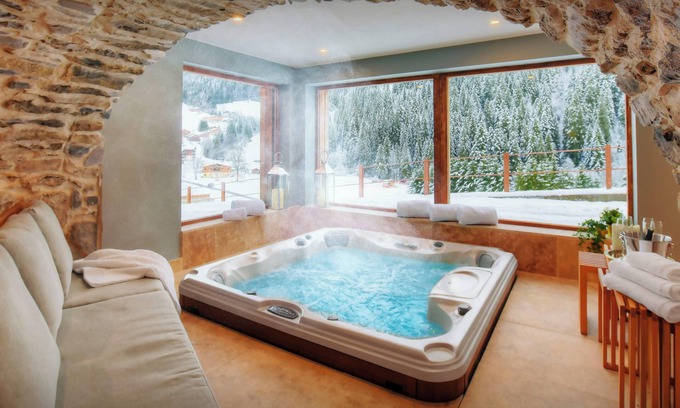 La Giettaz Ski Chalet | Chalet Goville - luxury alpine base for 15 sauna & hot tub - OVO Network