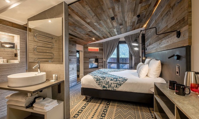 Chamonix City Centre Hotel | Chalet Hôtel le Prieuré & Spa